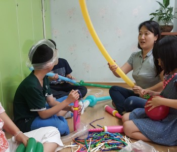 2017년 프론티어-풍선아트 6차 봉사활동 이미지